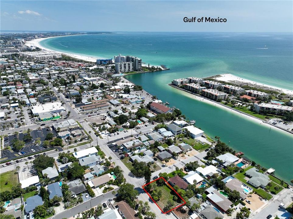 For Sale: $399,999 (0.11 acres)