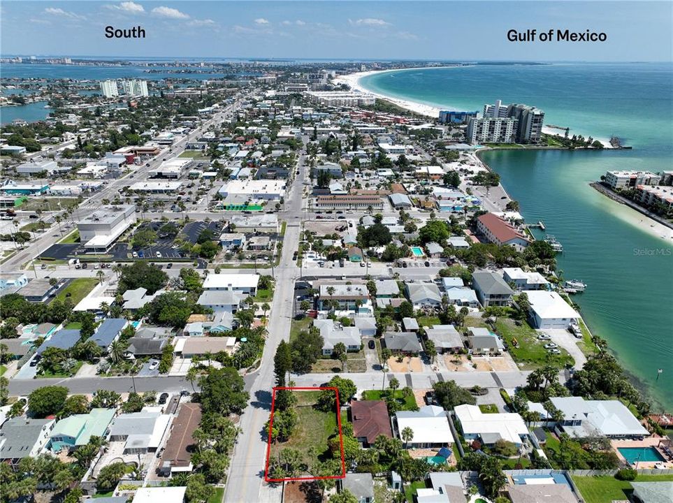 For Sale: $399,999 (0.11 acres)