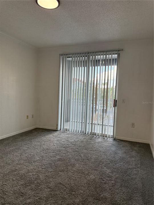 For Rent: $1,200 (1 beds, 1 baths, 732 Square Feet)