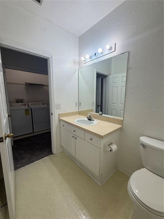 For Rent: $1,200 (1 beds, 1 baths, 732 Square Feet)