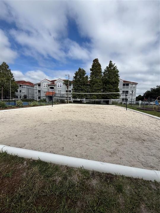 For Rent: $1,200 (1 beds, 1 baths, 732 Square Feet)