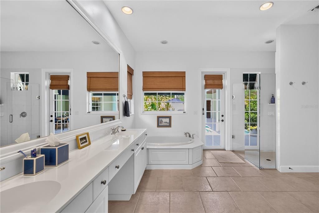 For Sale: $1,100,000 (3 beds, 3 baths, 2467 Square Feet)