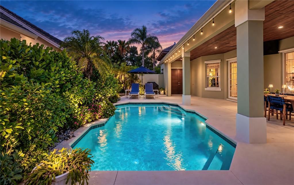 For Sale: $1,100,000 (3 beds, 3 baths, 2467 Square Feet)
