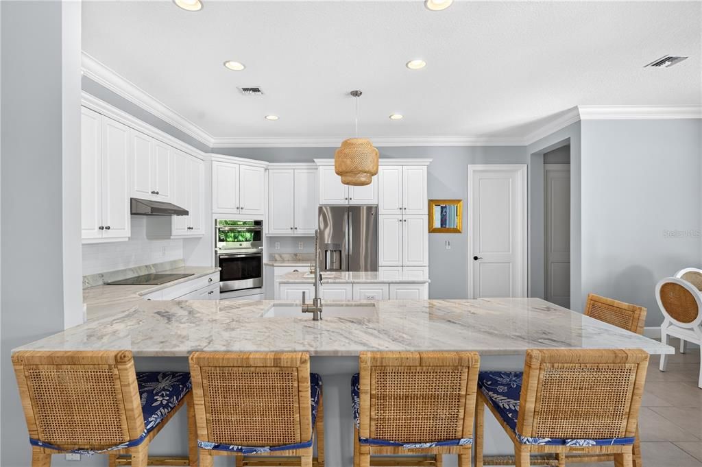 For Sale: $1,100,000 (3 beds, 3 baths, 2467 Square Feet)
