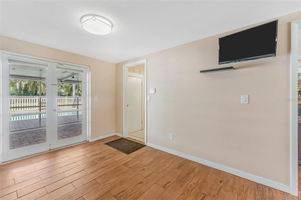На продажу: $499,900 (3 спален, 2 ванн, 1734 Квадратных фут)