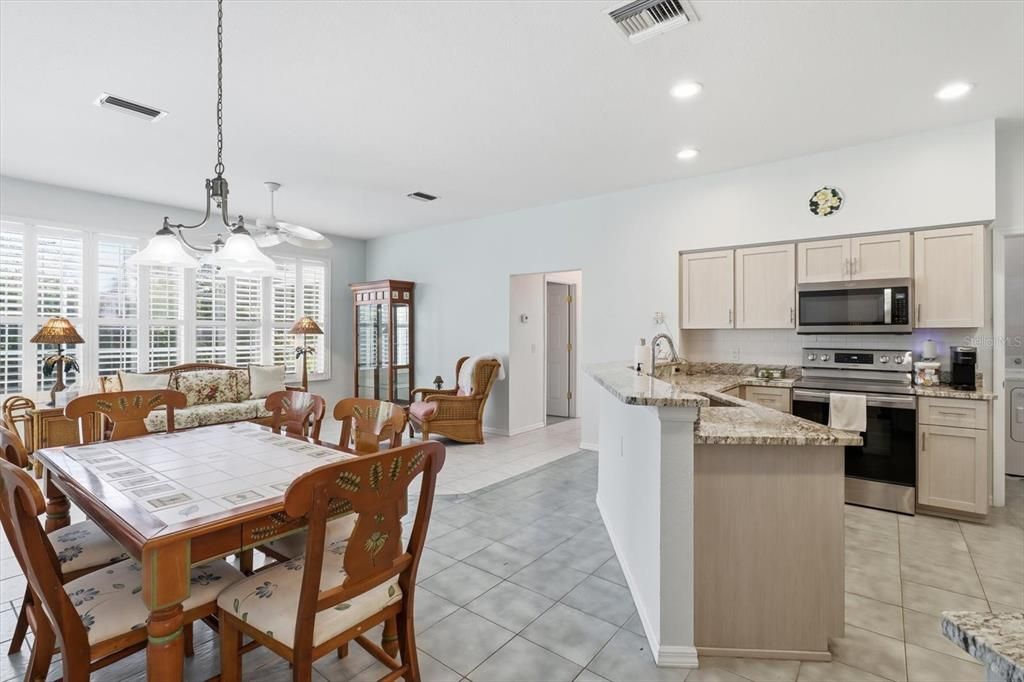 For Sale: $385,000 (3 beds, 2 baths, 2047 Square Feet)