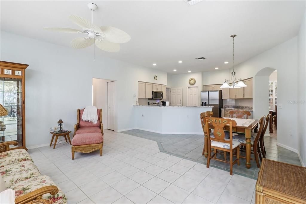 For Sale: $385,000 (3 beds, 2 baths, 2047 Square Feet)