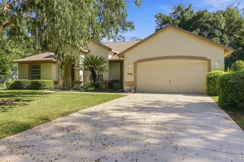 For Sale: $385,000 (3 beds, 2 baths, 2047 Square Feet)