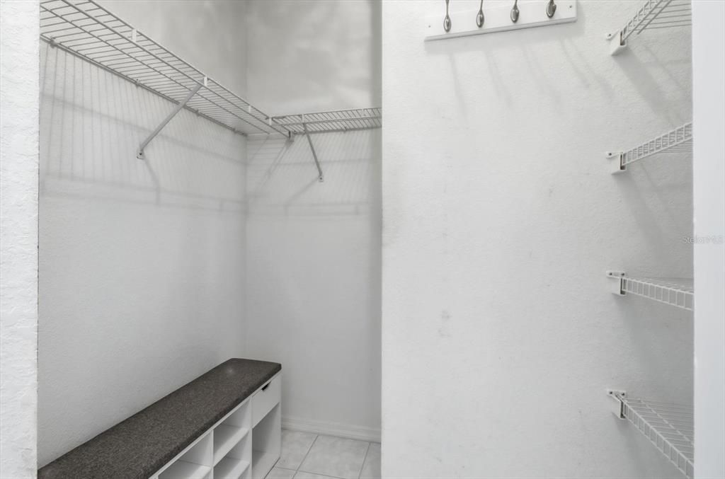 For Sale: $385,000 (3 beds, 2 baths, 2047 Square Feet)