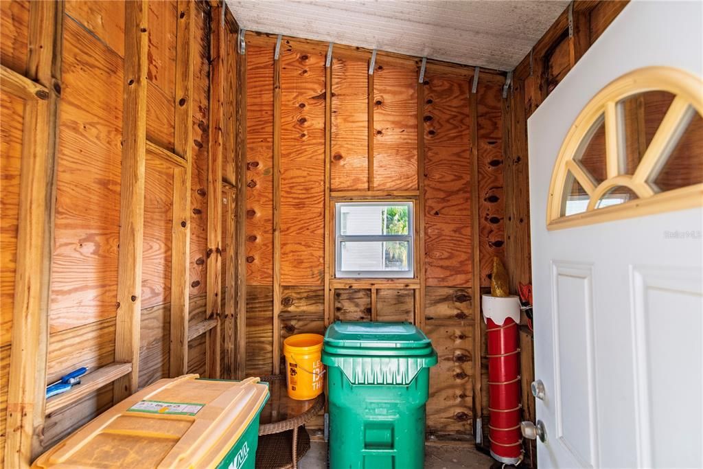 На продажу: $149,000 (2 спален, 2 ванн, 1248 Квадратных фут)