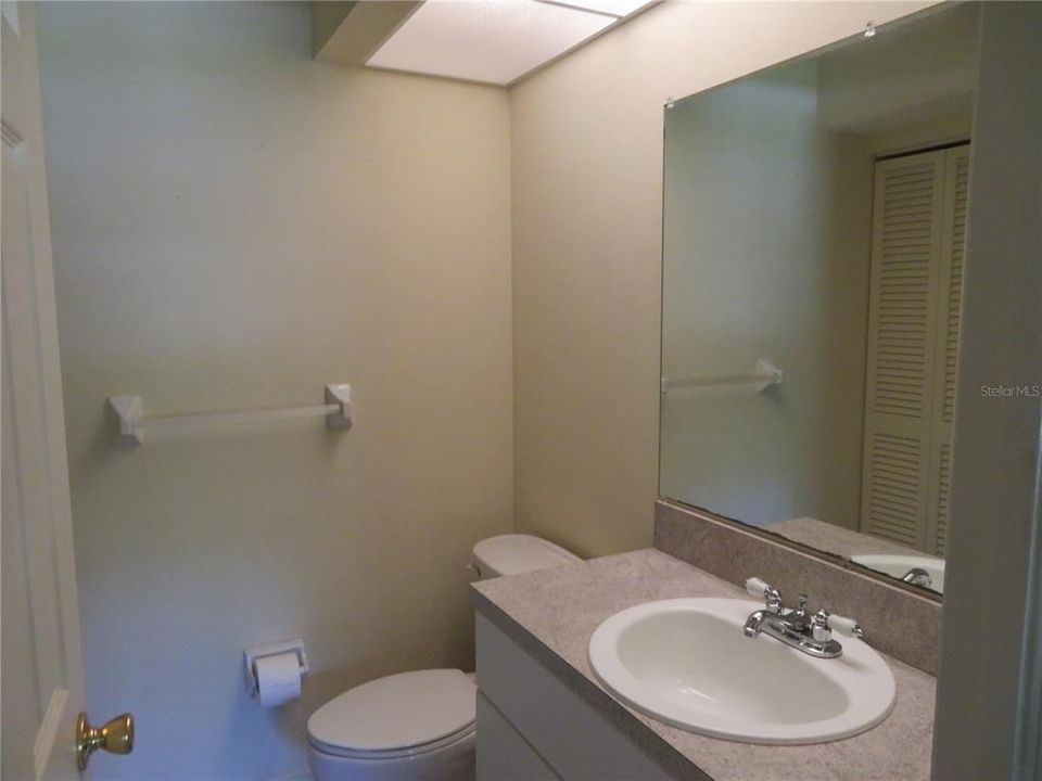 For Sale: $200,000 (3 beds, 2 baths, 1202 Square Feet)