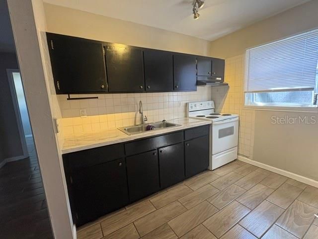 В аренду: $1,625 (2 спален, 1 ванн, 800 Квадратных фут)