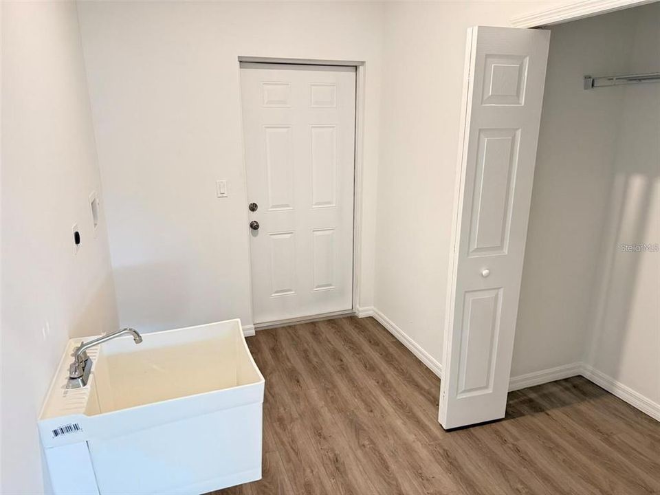В аренду: $2,290 (4 спален, 3 ванн, 2000 Квадратных фут)