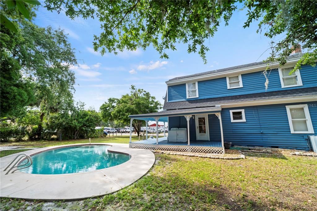 For Sale: $350,000 (4 beds, 2 baths, 2032 Square Feet)