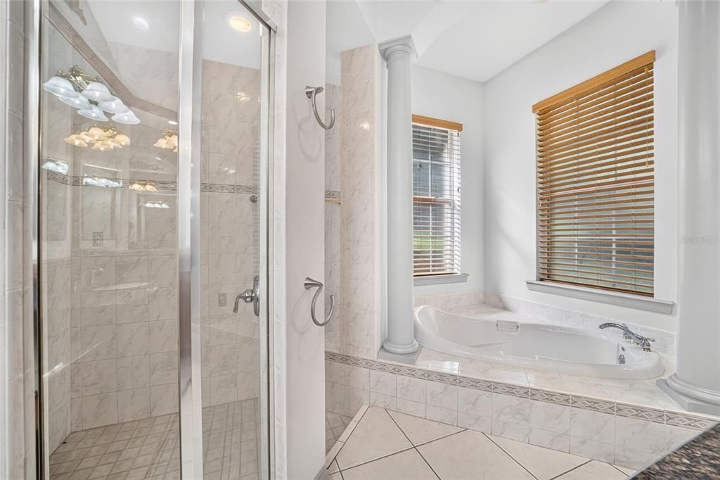 En Venta: $925,000 (4 camas, 4 baños, 3437 Pies cuadrados)
