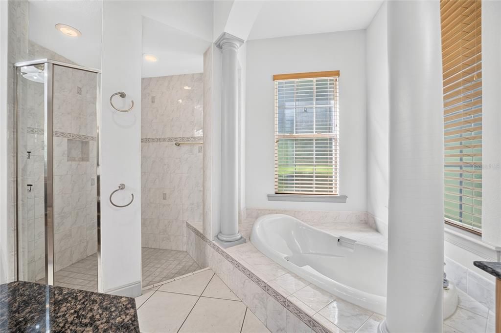 En Venta: $925,000 (4 camas, 4 baños, 3437 Pies cuadrados)
