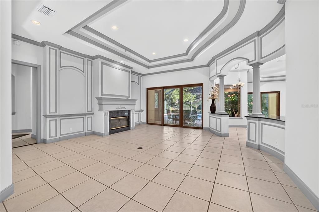 En Venta: $925,000 (4 camas, 4 baños, 3437 Pies cuadrados)