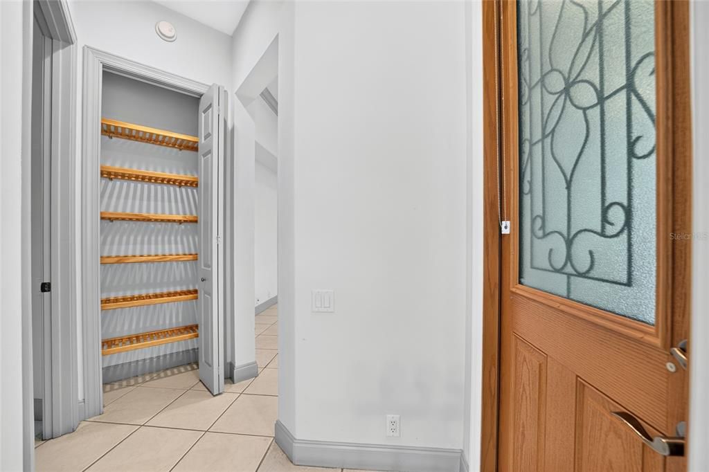 En Venta: $925,000 (4 camas, 4 baños, 3437 Pies cuadrados)
