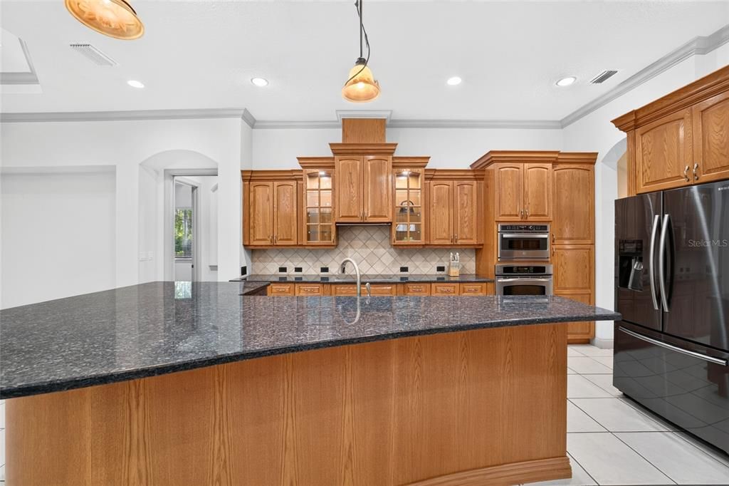 En Venta: $925,000 (4 camas, 4 baños, 3437 Pies cuadrados)