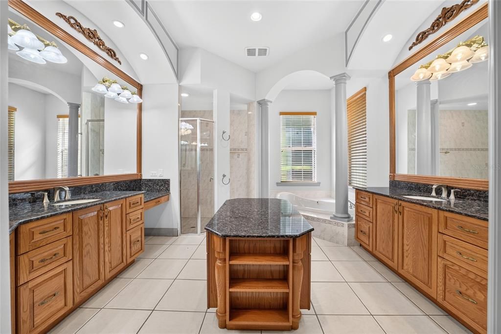 En Venta: $925,000 (4 camas, 4 baños, 3437 Pies cuadrados)