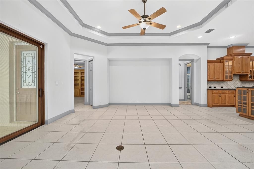 En Venta: $925,000 (4 camas, 4 baños, 3437 Pies cuadrados)