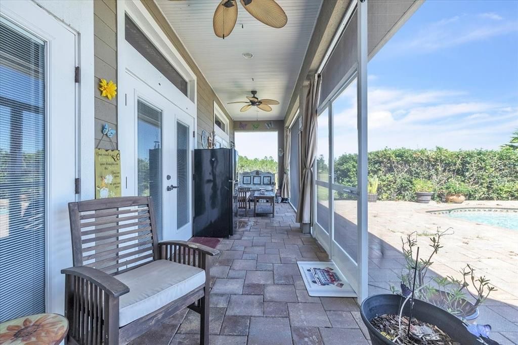 En Venta: $749,000 (4 camas, 2 baños, 2356 Pies cuadrados)