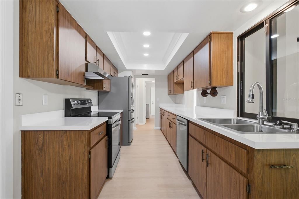For Sale: $254,999 (3 beds, 2 baths, 1762 Square Feet)
