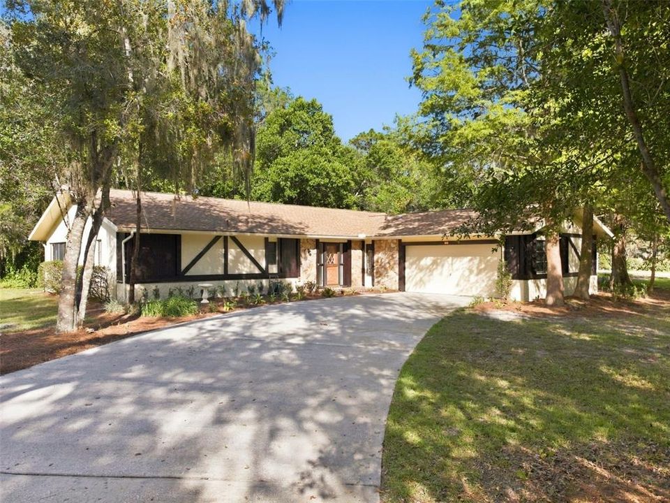 For Sale: $254,999 (3 beds, 2 baths, 1762 Square Feet)