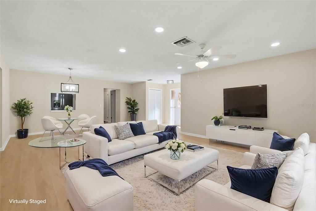 For Sale: $254,999 (3 beds, 2 baths, 1762 Square Feet)
