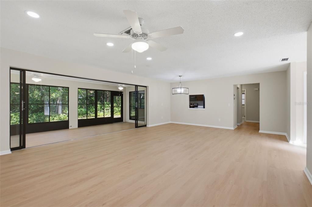 For Sale: $254,999 (3 beds, 2 baths, 1762 Square Feet)