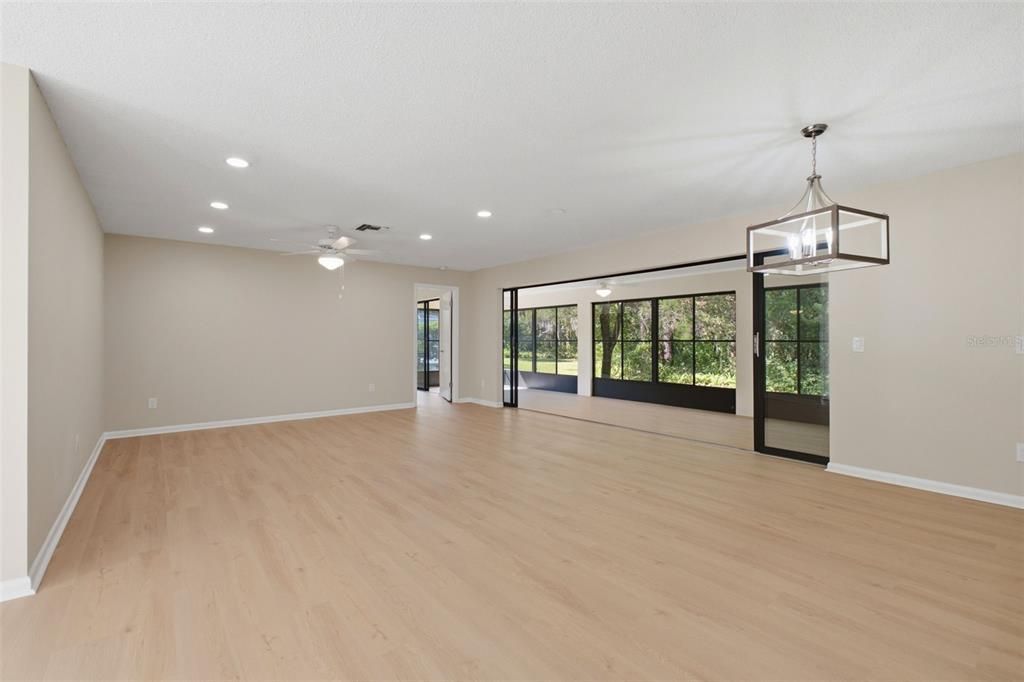 For Sale: $254,999 (3 beds, 2 baths, 1762 Square Feet)