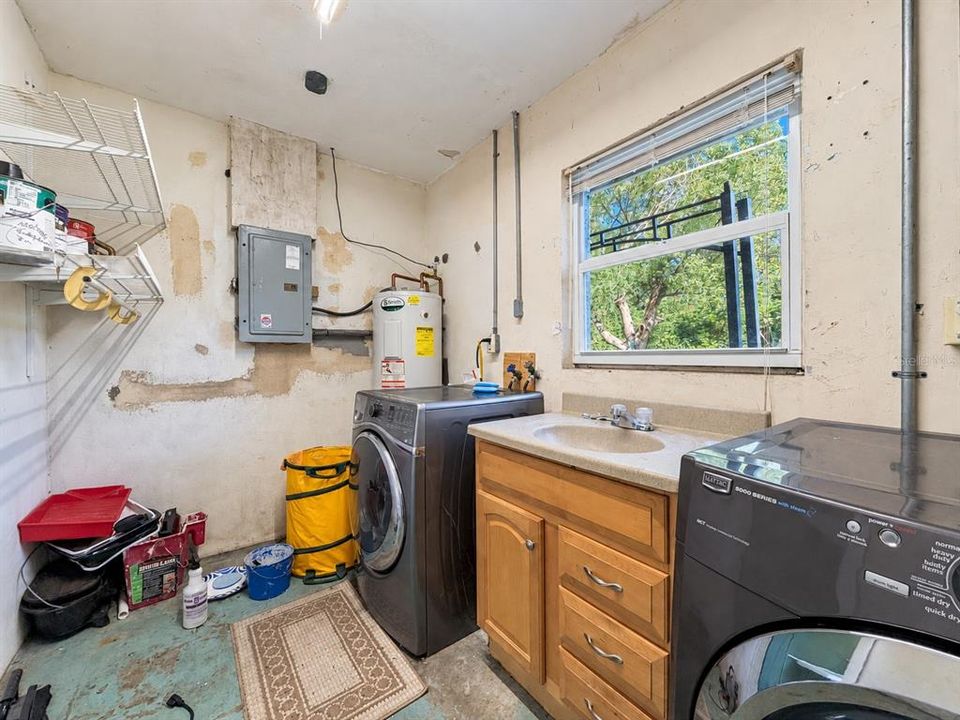 En Venta: $399,000 (3 camas, 1 baños, 1170 Pies cuadrados)