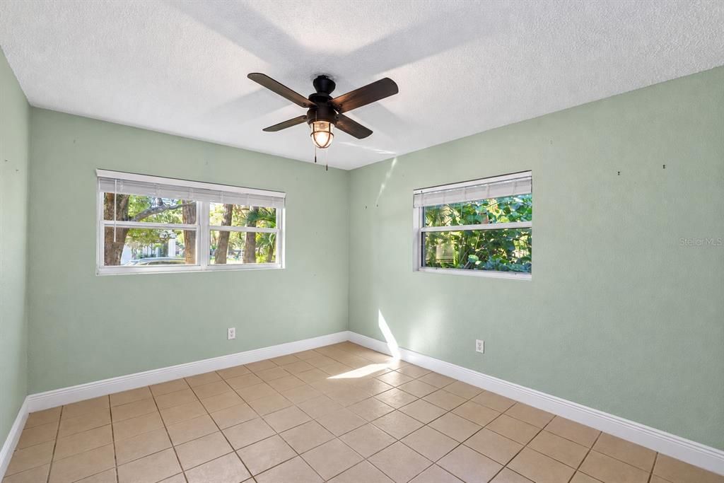 En Venta: $399,000 (3 camas, 1 baños, 1170 Pies cuadrados)