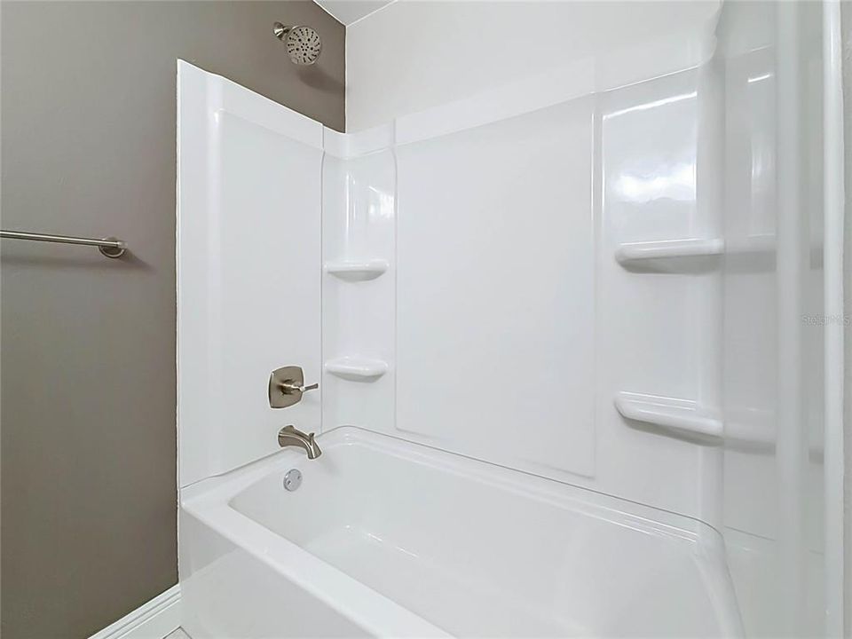 En Venta: $269,900 (3 camas, 2 baños, 1140 Pies cuadrados)