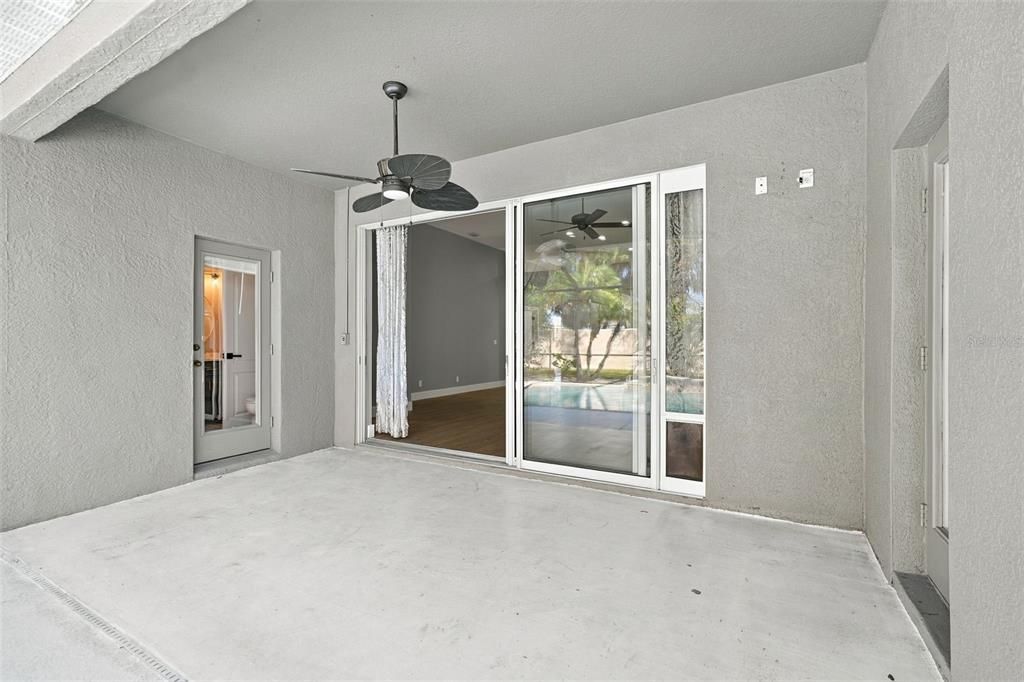 For Sale: $525,000 (4 beds, 2 baths, 2300 Square Feet)