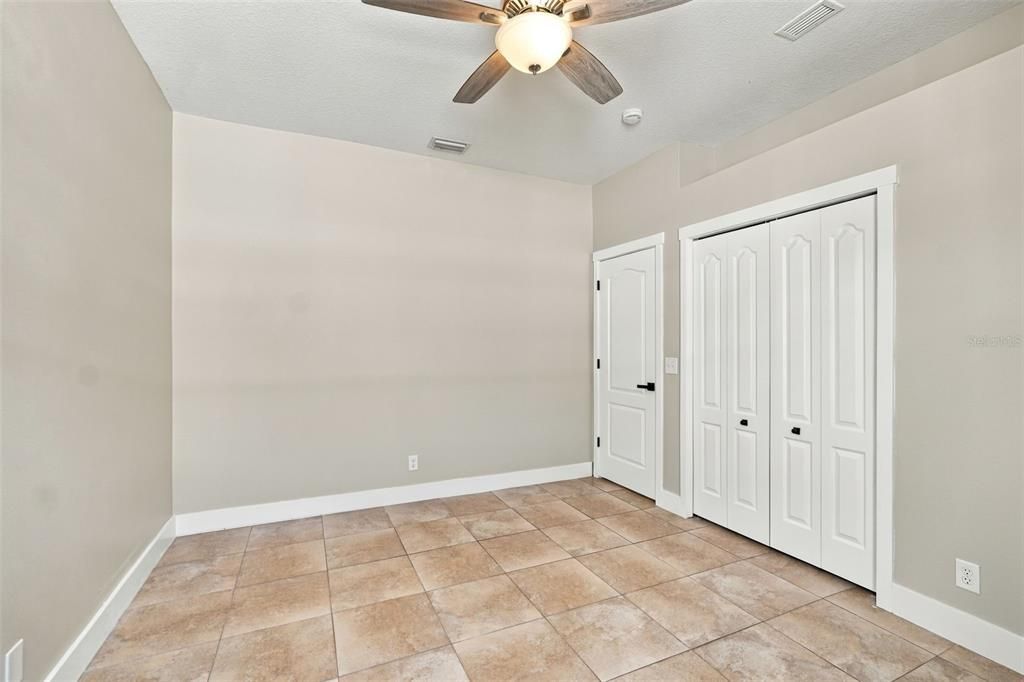 For Sale: $525,000 (4 beds, 2 baths, 2300 Square Feet)