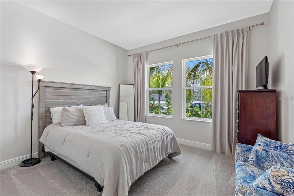 For Sale: $535,000 (5 beds, 3 baths, 3442 Square Feet)