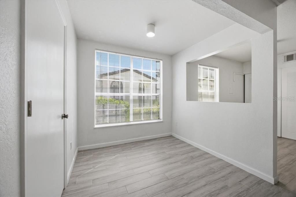 В аренду: $1,595 (2 спален, 2 ванн, 1140 Квадратных фут)
