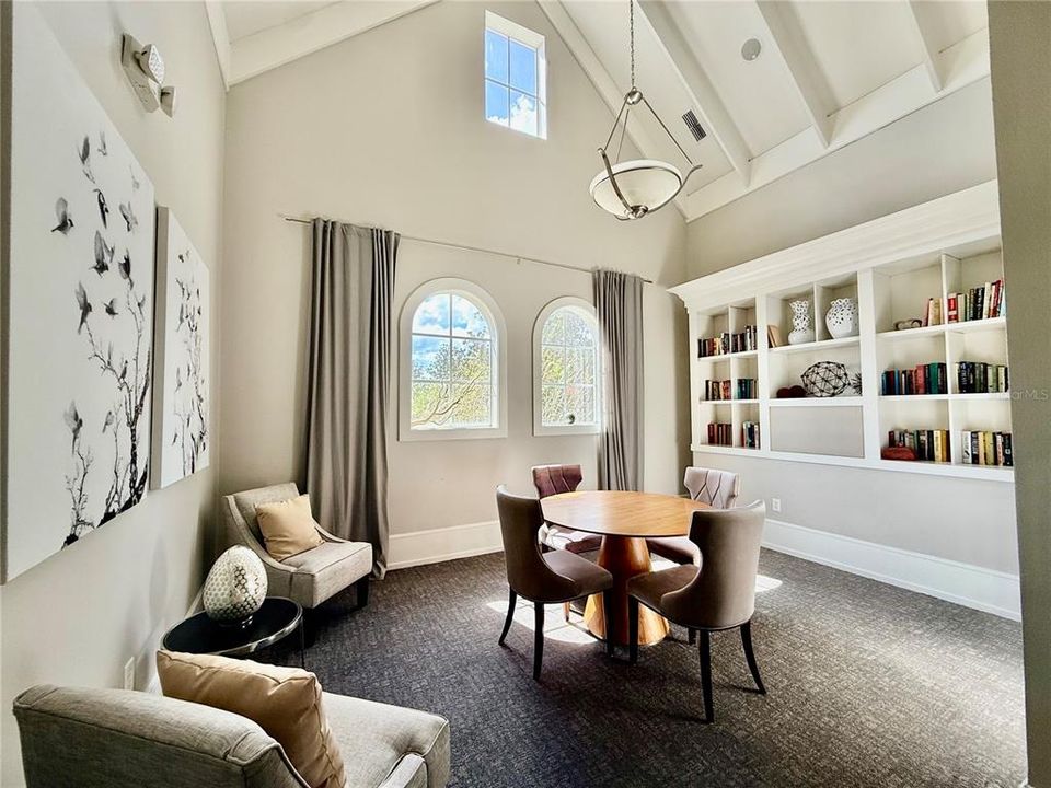 For Sale: $140,000 (1 beds, 1 baths, 829 Square Feet)