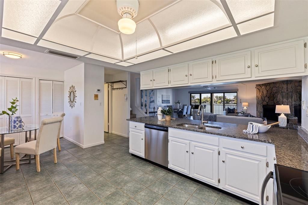 For Sale: $599,000 (3 beds, 2 baths, 1855 Square Feet)