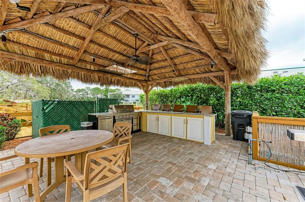 На продажу: $695,000 (3 спален, 2 ванн, 2168 Квадратных фут)