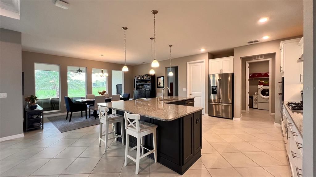 For Sale: $438,999 (3 beds, 3 baths, 2476 Square Feet)