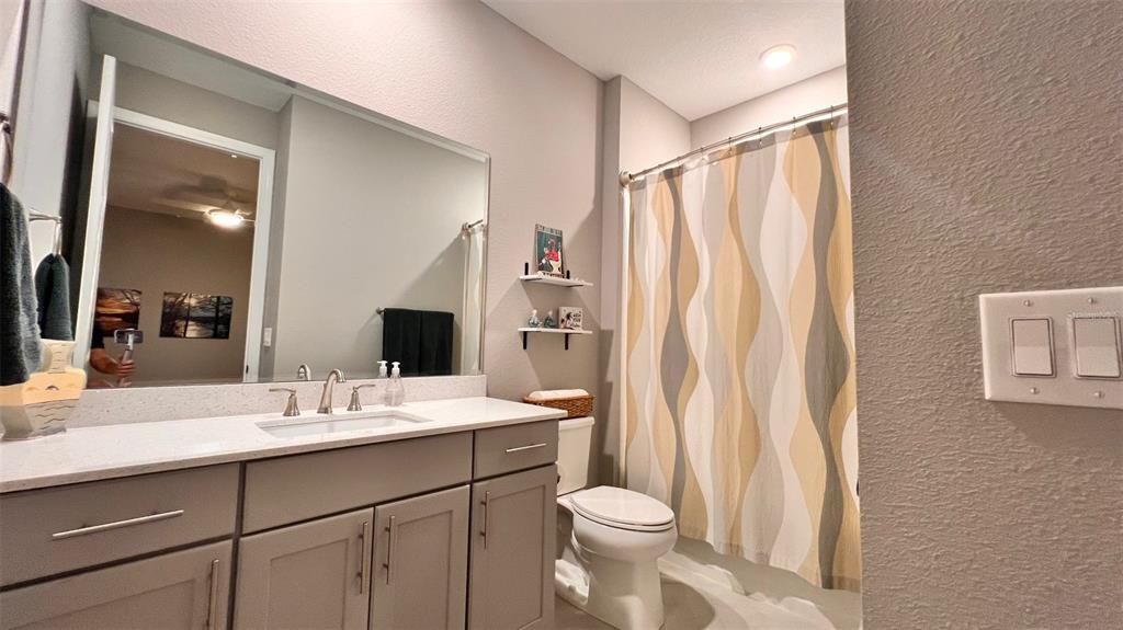 For Sale: $438,999 (3 beds, 3 baths, 2476 Square Feet)