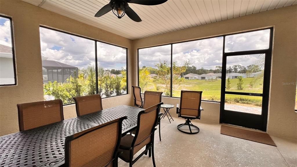 For Sale: $438,999 (3 beds, 3 baths, 2476 Square Feet)