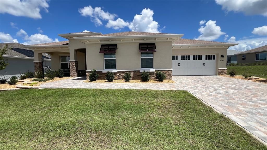 For Sale: $438,999 (3 beds, 3 baths, 2476 Square Feet)