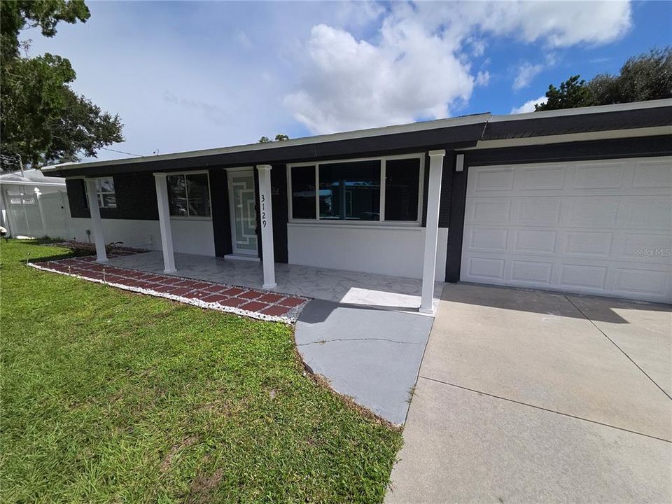 En Venta: $399,900 (4 camas, 2 baños, 1187 Pies cuadrados)