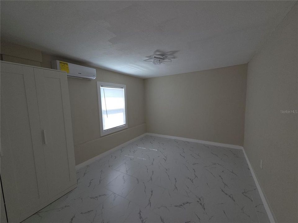 En Venta: $399,900 (4 camas, 2 baños, 1187 Pies cuadrados)