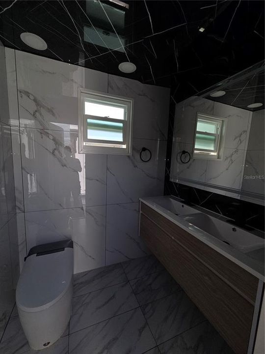 En Venta: $399,900 (4 camas, 2 baños, 1187 Pies cuadrados)