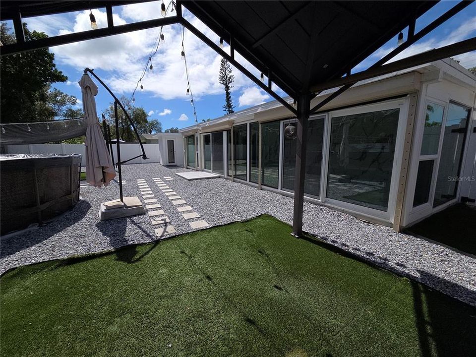 En Venta: $399,900 (4 camas, 2 baños, 1187 Pies cuadrados)