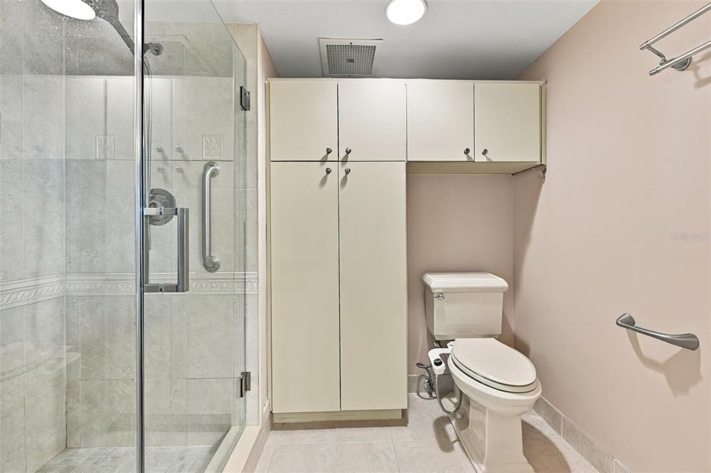 На продажу: $645,000 (2 спален, 2 ванн, 1504 Квадратных фут)